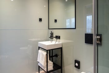 ibis styles lisboa aeroporto