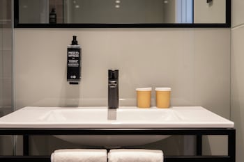 ibis styles lisboa aeroporto