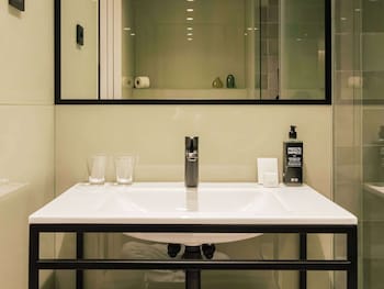 ibis styles lisboa aeroporto