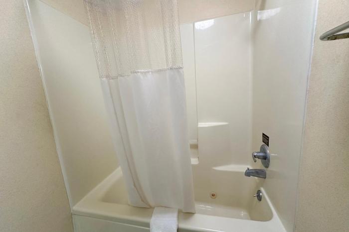 bonita lakes inn by capital o meridian i20