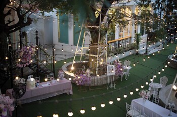 bananaleaf wedding cafe and resort