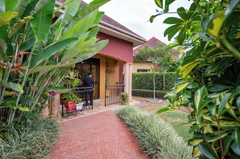 las vegas garden hotel mbarara