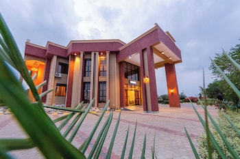 las vegas garden hotel mbarara