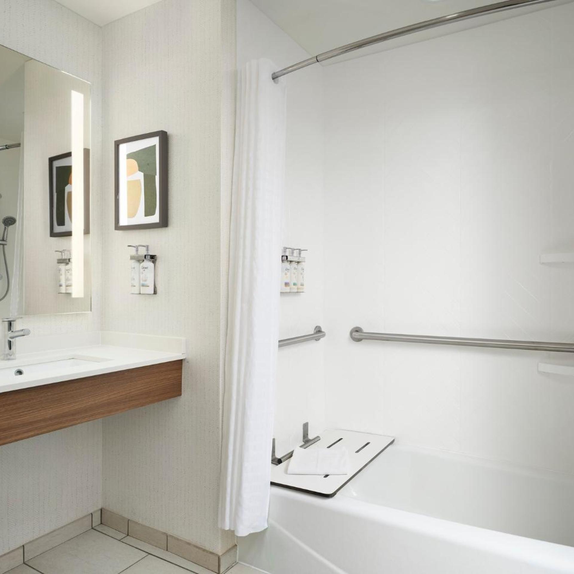 holiday inn meridian e i 20 i 59 by ihg