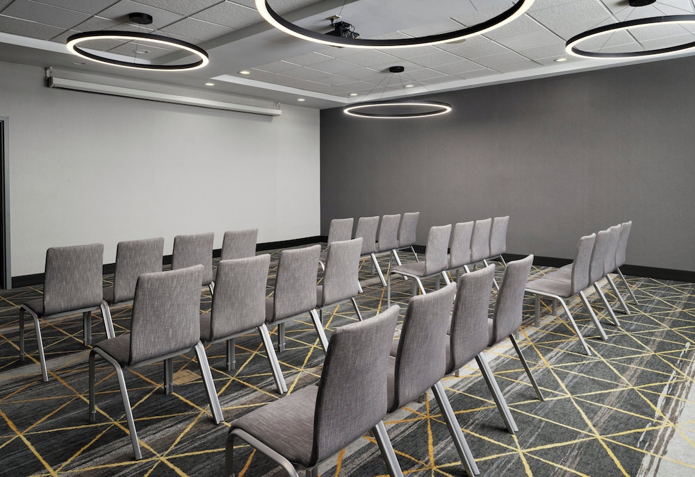 holiday inn meridian e i 20 i 59 by ihg