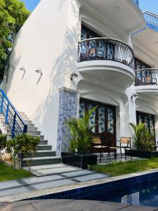 le miami resort and spa