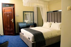 solo hites hotel