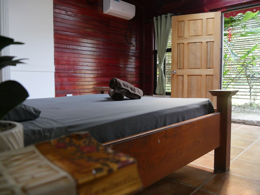 hotel mandacaru puerto viejo