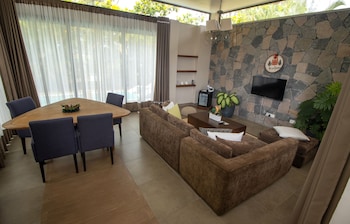 azura golf resort and spa