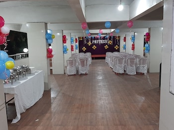 hotel sumanchandra suites