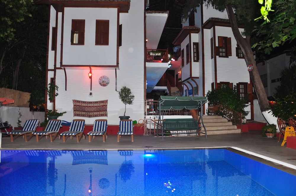 Kaliptus Hotel,Kemer>>Antalya,2 star