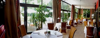 Hostellerie Du Royal Lieu,Compiègne>>Compiegne,3 star