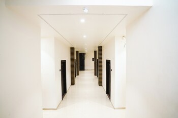 madhav residency hotel and banquet kalyan mumbai