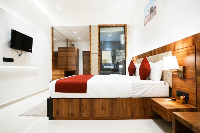 madhav residency hotel and banquet kalyan mumbai