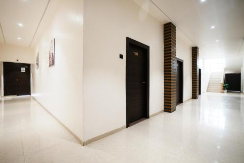 madhav residency hotel and banquet kalyan mumbai