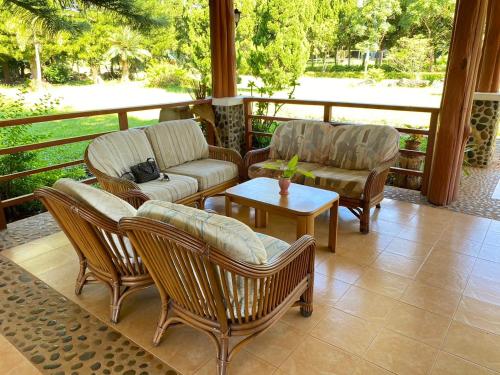 phuphamok valley resort