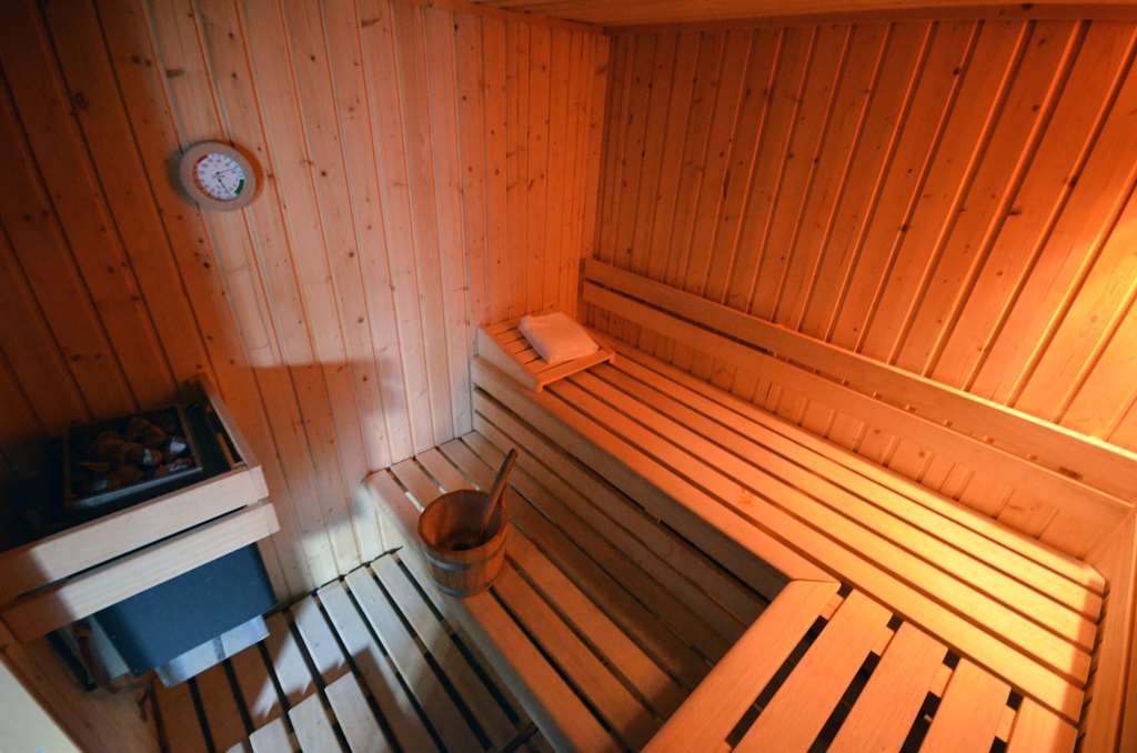 kyriad dijon est mirande