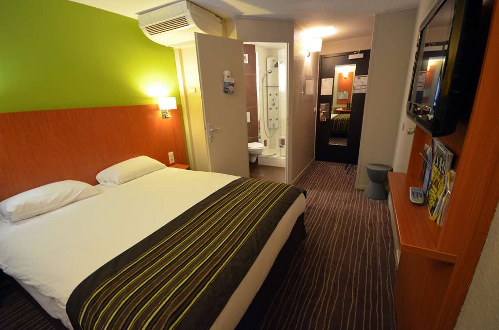 kyriad dijon est mirande