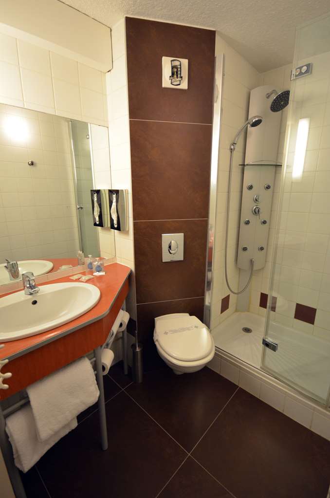 kyriad dijon est mirande