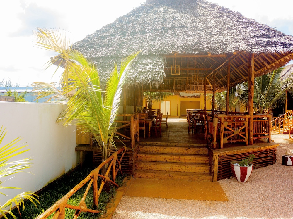 palm cultural village