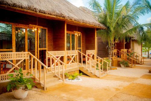 palm cultural village