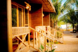 palm cultural village