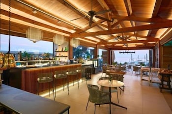 hotel cap estel