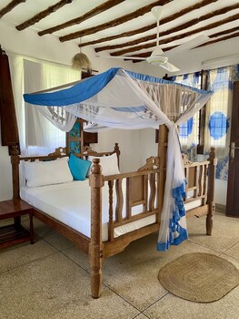 white star ocean view hotel