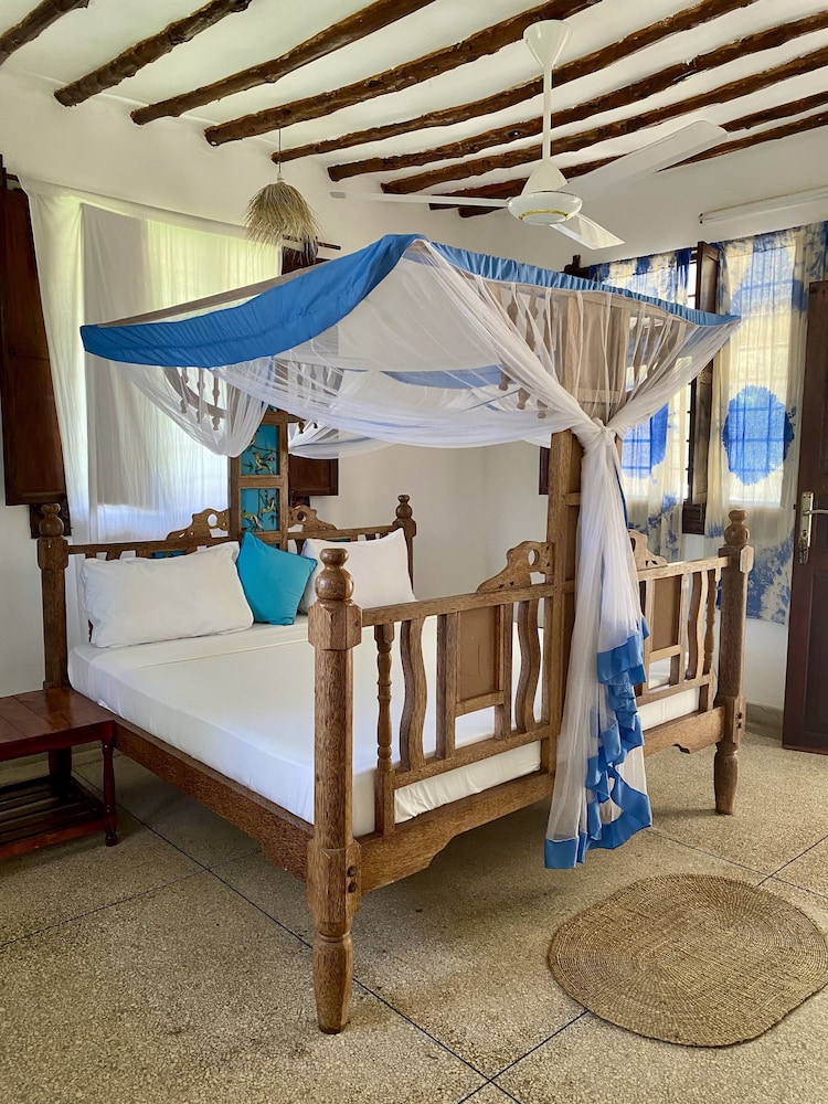 white star ocean view hotel