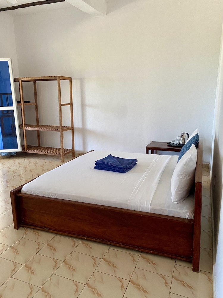 white star ocean view hotel