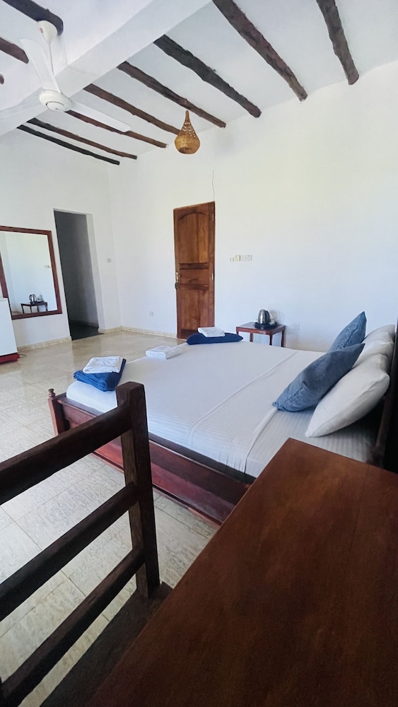 white star ocean view hotel