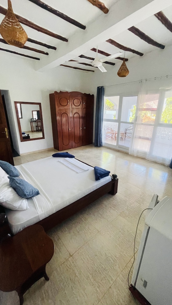 white star ocean view hotel