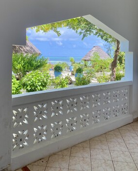 white star ocean view hotel