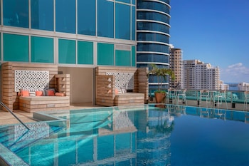 hotel beaux arts autograph collection