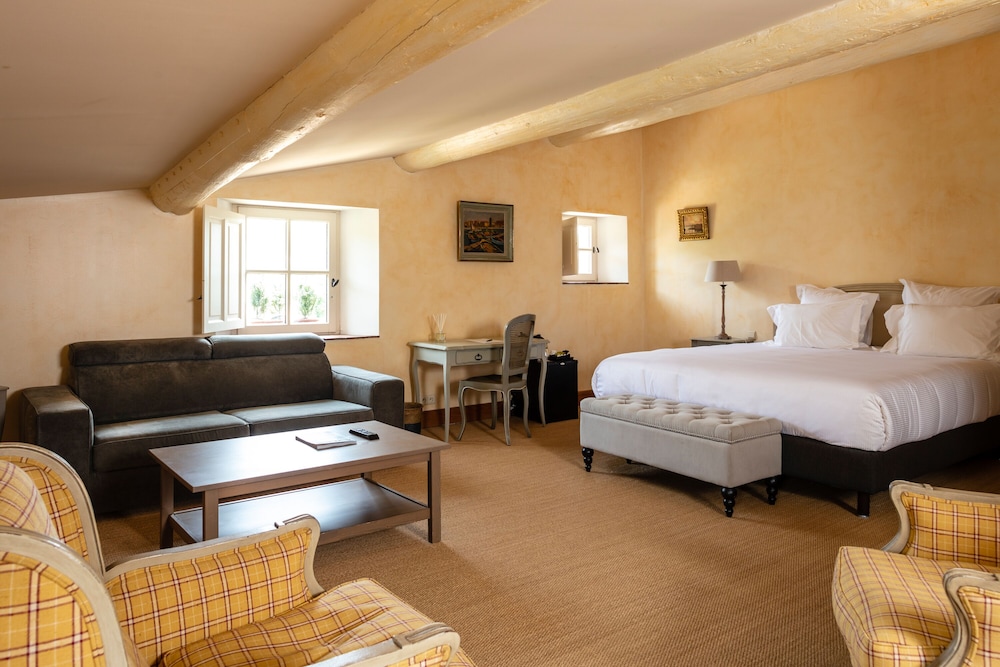 hotel and restaurant la magdeleine mathias dandine
