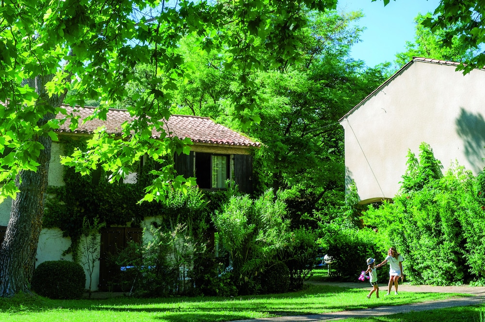 club vacances bleues domaine de chateau laval
