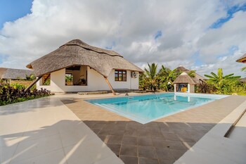 zaria garden bungalow