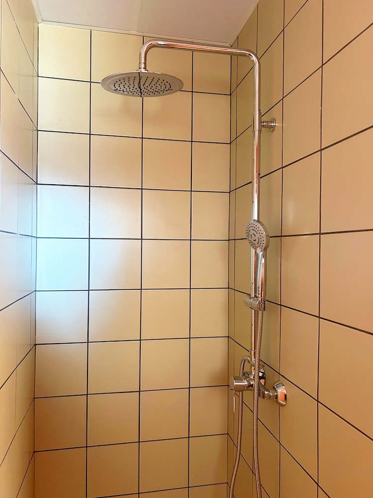 loop homes tower burjassot hotel