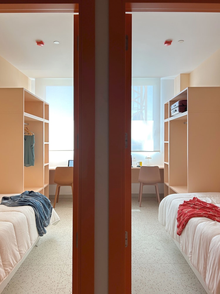 loop homes tower burjassot hotel