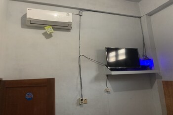 mozza guest house