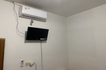 mozza guest house