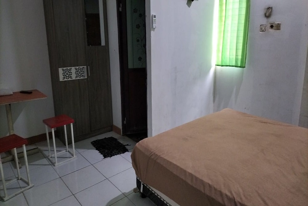 mozza guest house