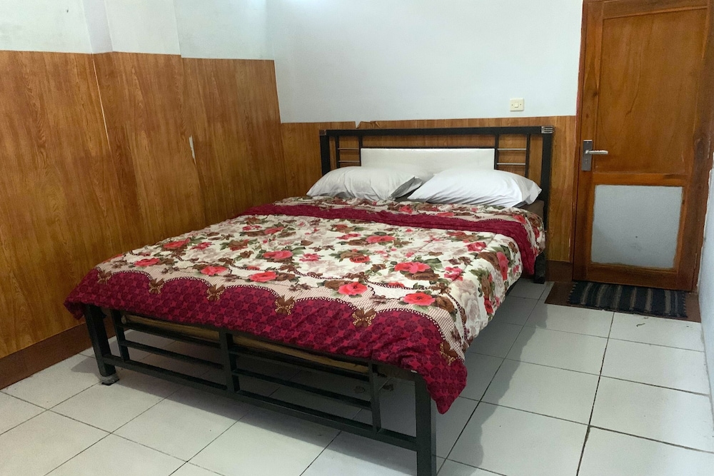mozza guest house