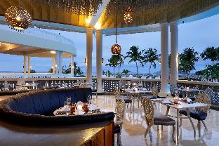 the signature level grand palladium lady hamilton