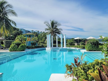 the signature level grand palladium lady hamilton