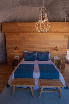 pristine luxury camps