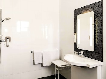 Ibis Orange Centre Echangeur A7 A9,Orange>>Avignon,3 star