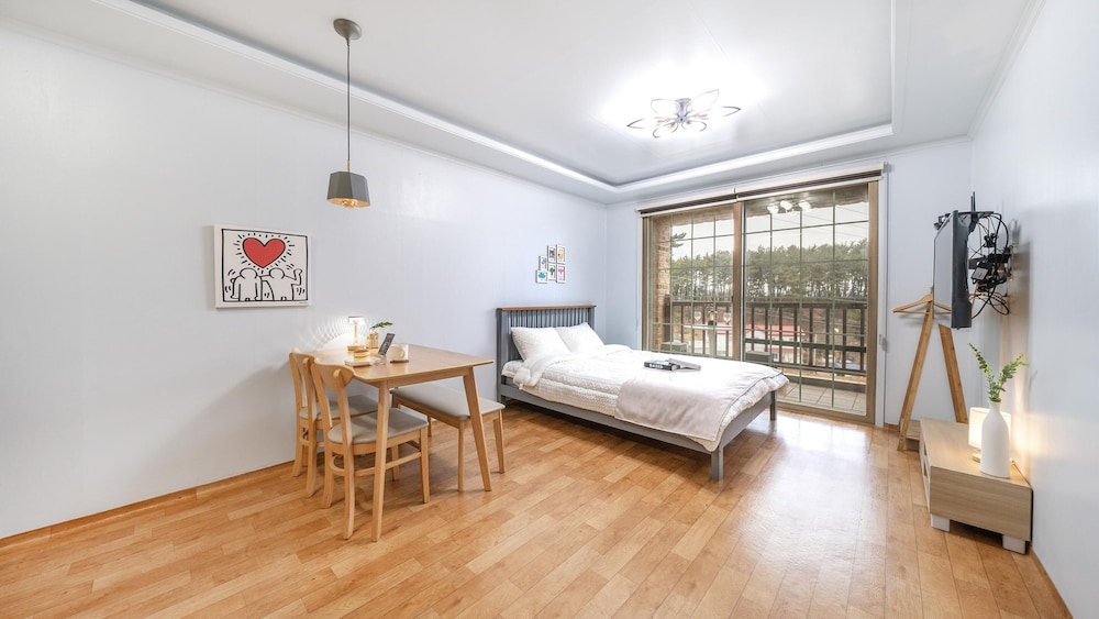 taean atirans beach pension