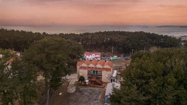 taean atirans beach pension