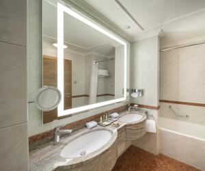 hilton milan